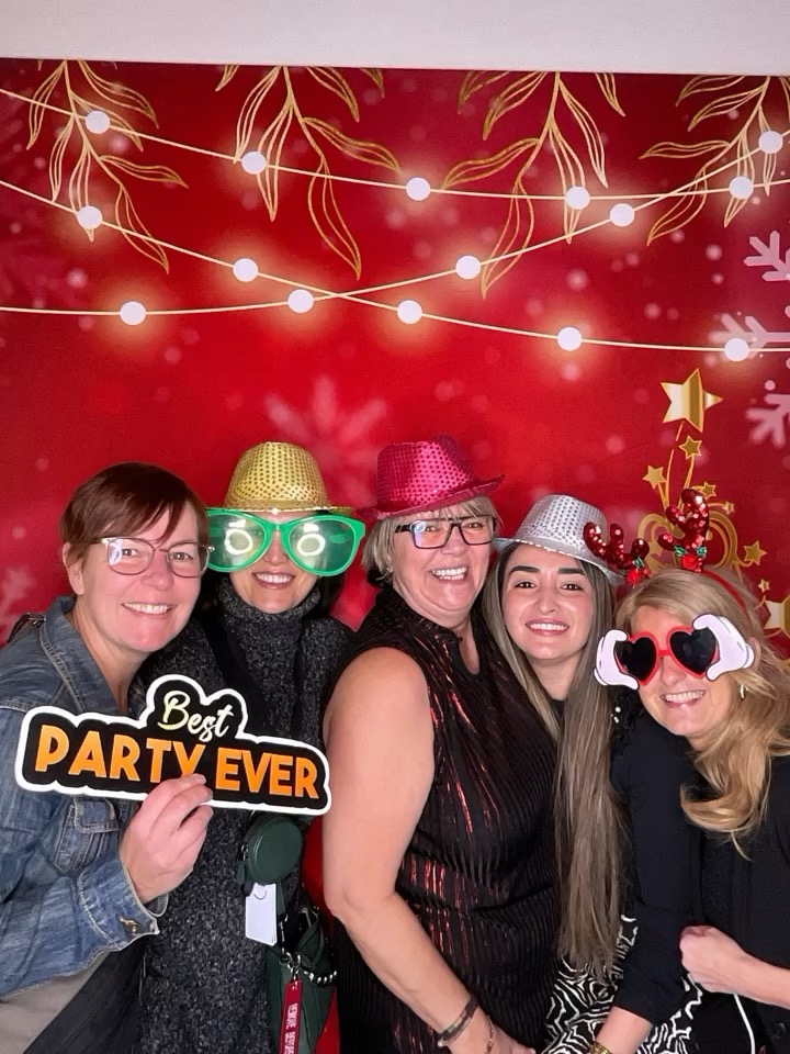 Employés au Photobooth pendant un party de Noël